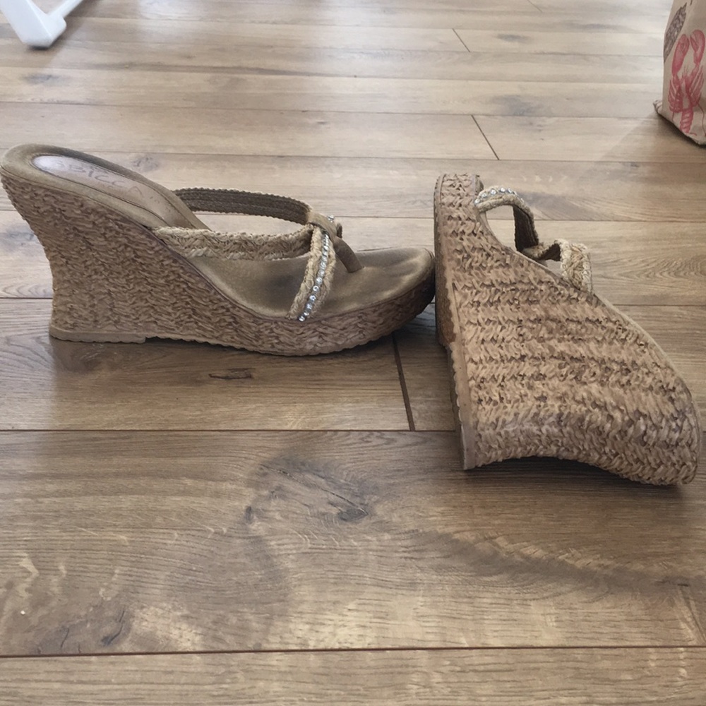 SBICCA wedge